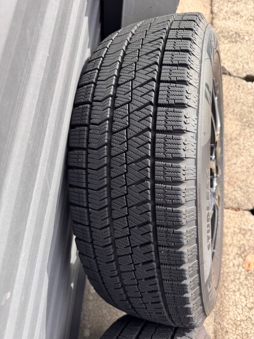 15インチ スタッドレスホイールセット ブリザックVRX2（80ノアヴォクシー）