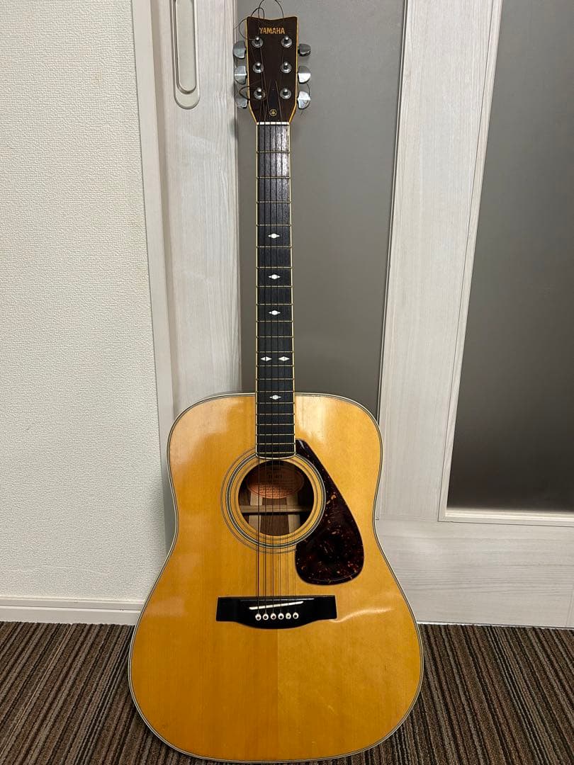 Yamaha FG-401アコースティックギター ハードケース付