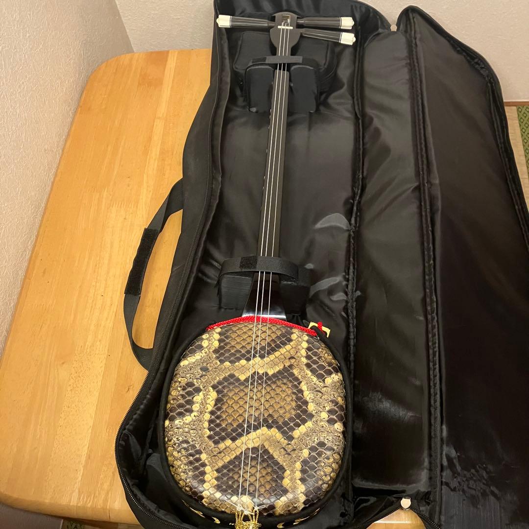 格安美品！【宮里三線】沖縄三線 本革 教本ケースセット 三線初中級心者