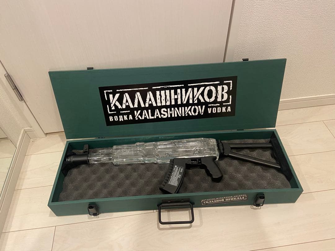 【ピザデブ】【未開封】【美品】カラシニコフ ウォッカ