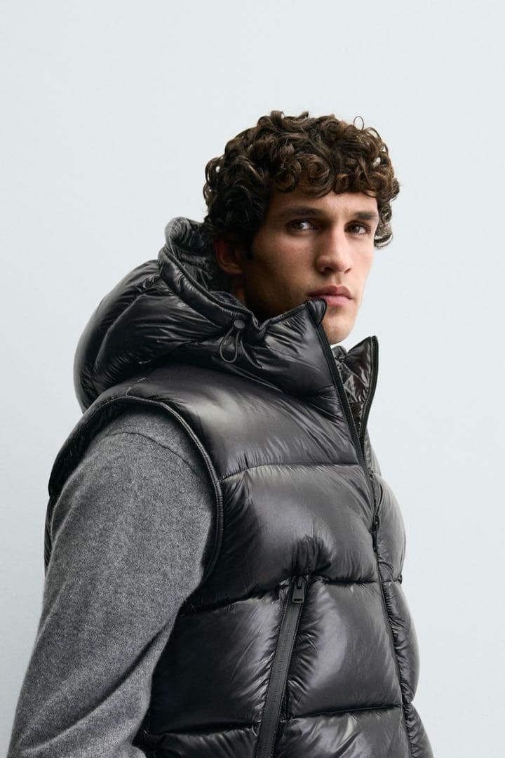 完売品 ZARA 100%フェザーダウンベスト Lサイズ新品タグ付き ブラック