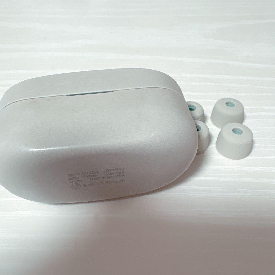 【開封のみ ほぼ新品】 SONY WFー1000XM4 プラチナシルバー