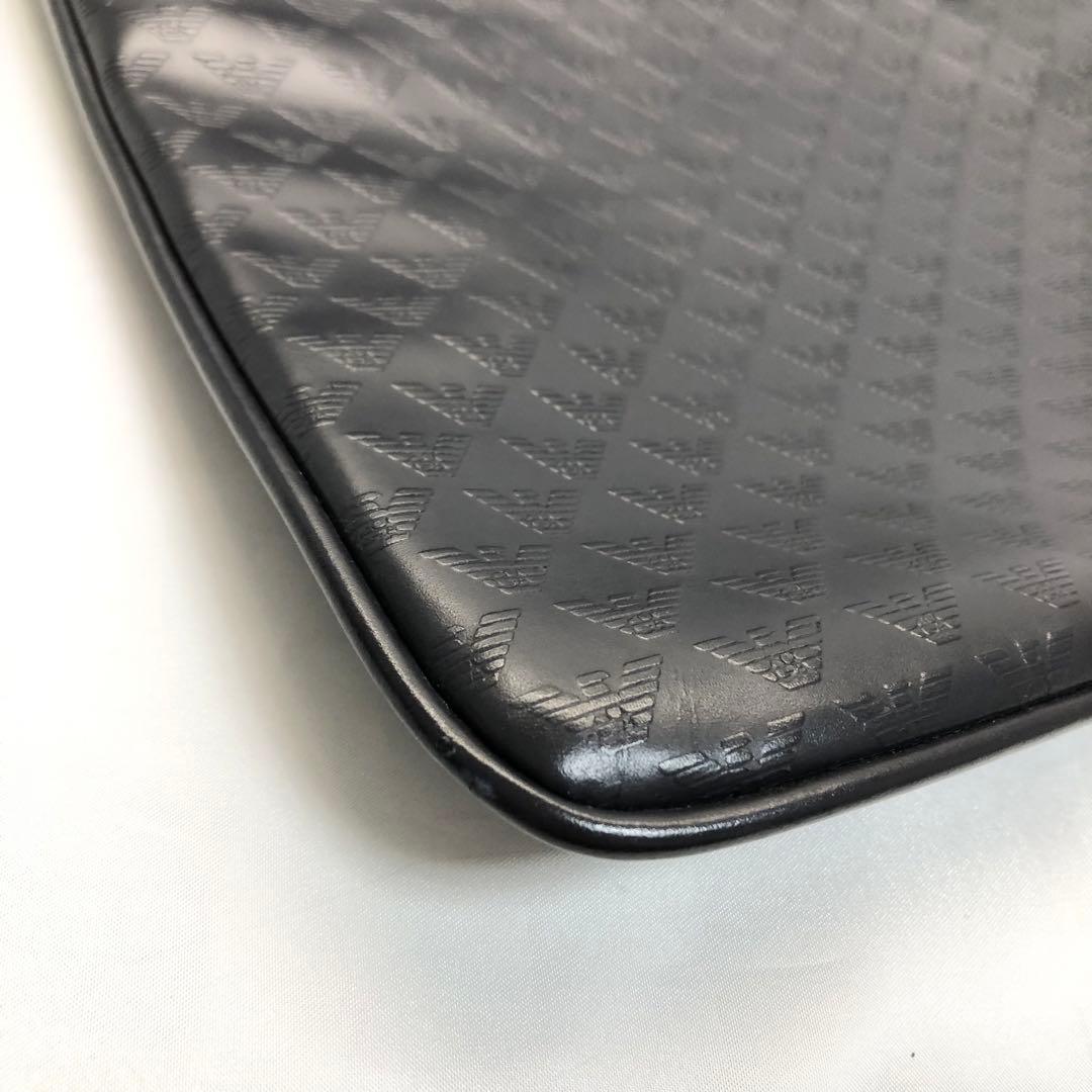 美品✨　EMPORIO ARMANI ショルダーバッグ　薄型　ブラック　レッド