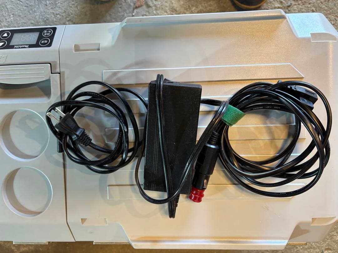 中古品)マキタ保冷温庫　CW180D容量20L