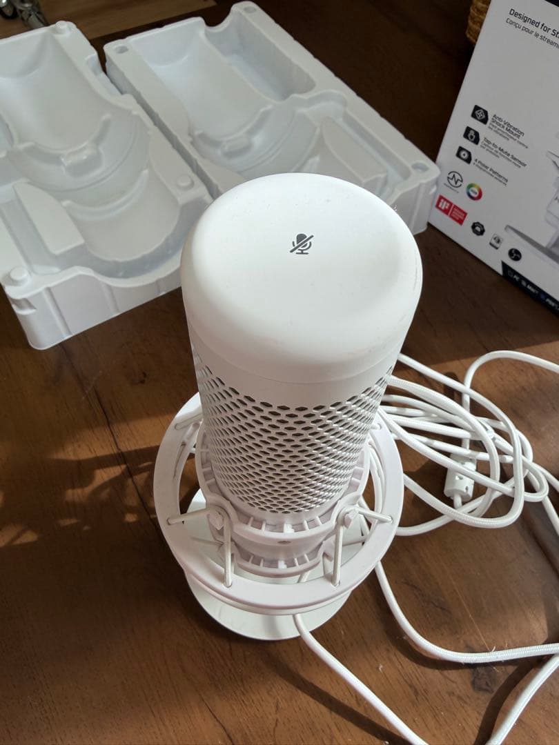 【やや訳あり】HyperX QuadCast S USBコンデンサーマイク