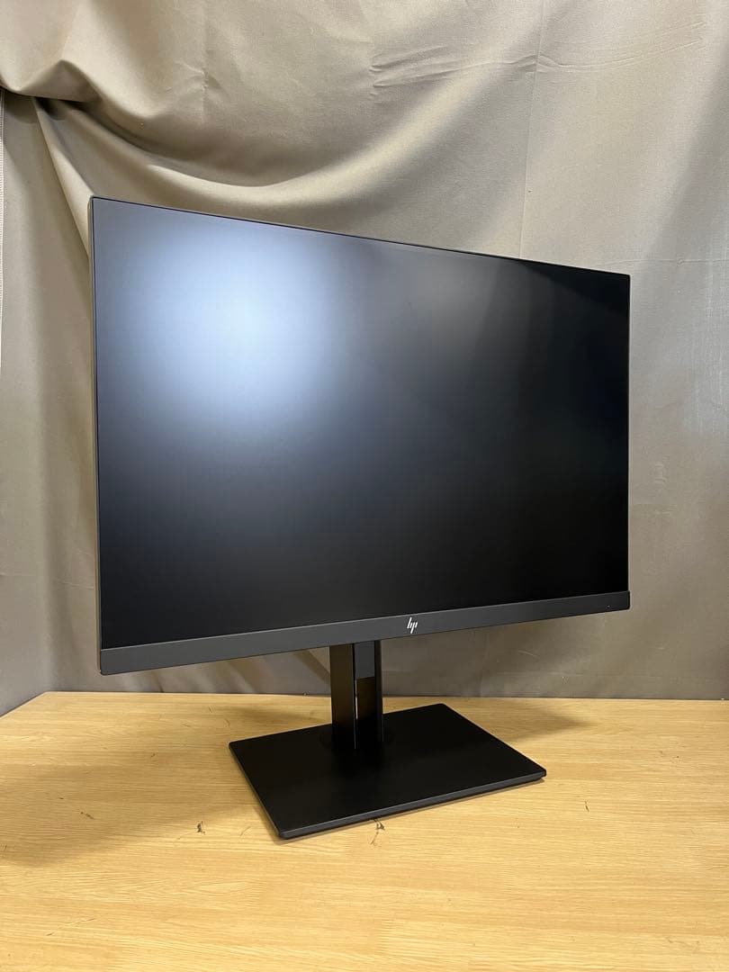 美品HP Z24n G2 24インチモニター　PS4対応　回転機能USB-Cハブ