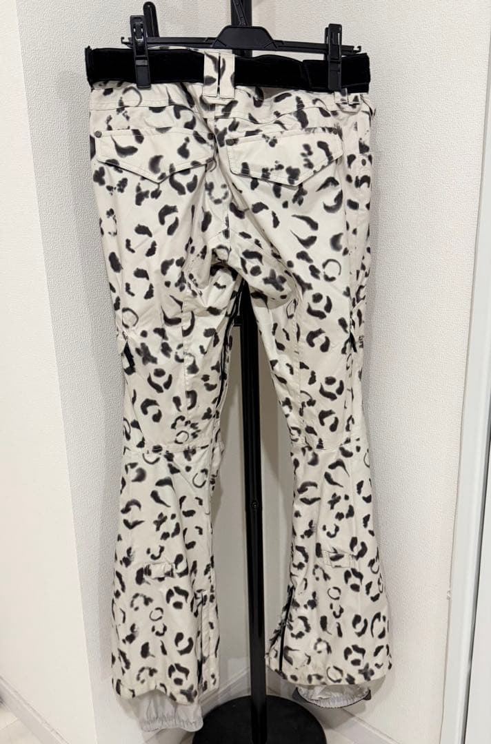 スノーボードウェア ジャケット　パンツ　セット　ニット帽　ゴーグル　手袋