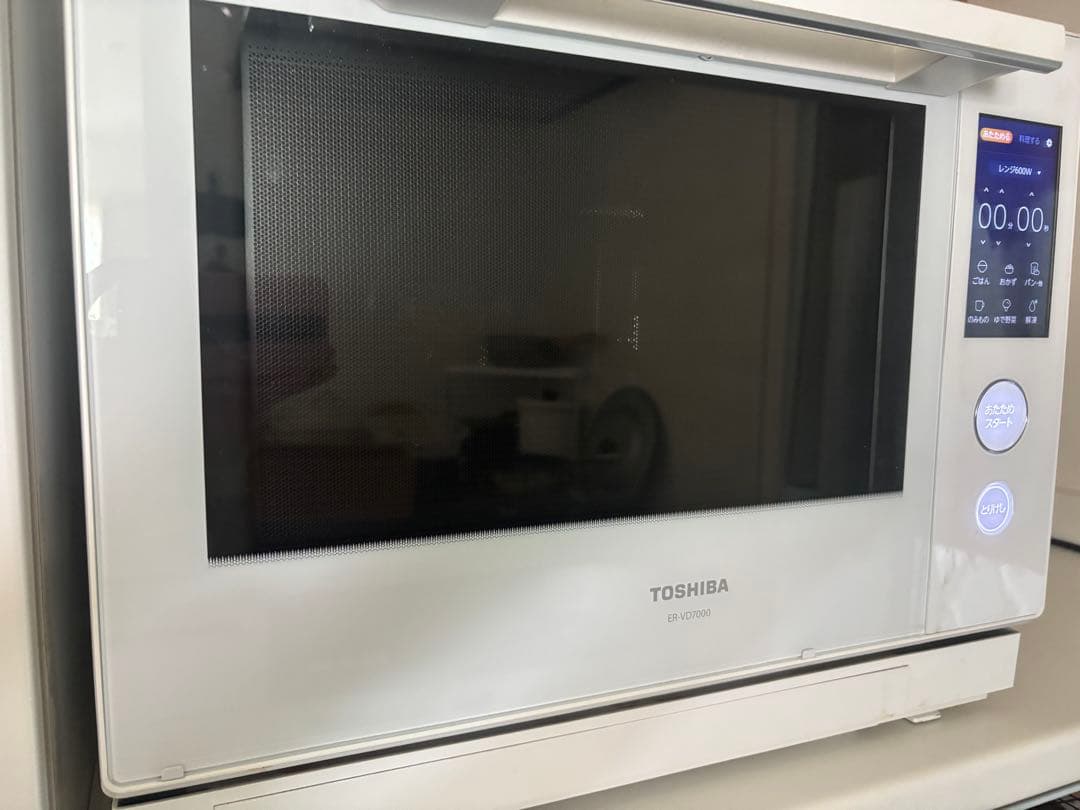東芝 オーブンレンジ 30L 石窯ドーム ER-VD7000 白　訳あり