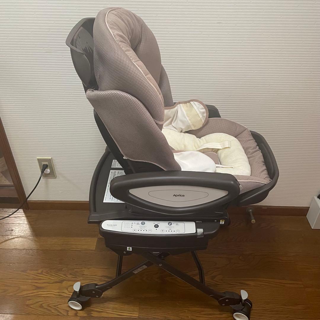 美品　Aprica ユラリズム オート DX