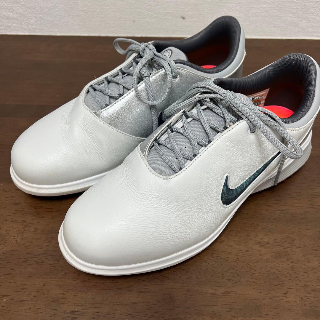 （美品）ナイキ NIKE ゴルフシューズ ビクトリー ツアー 4