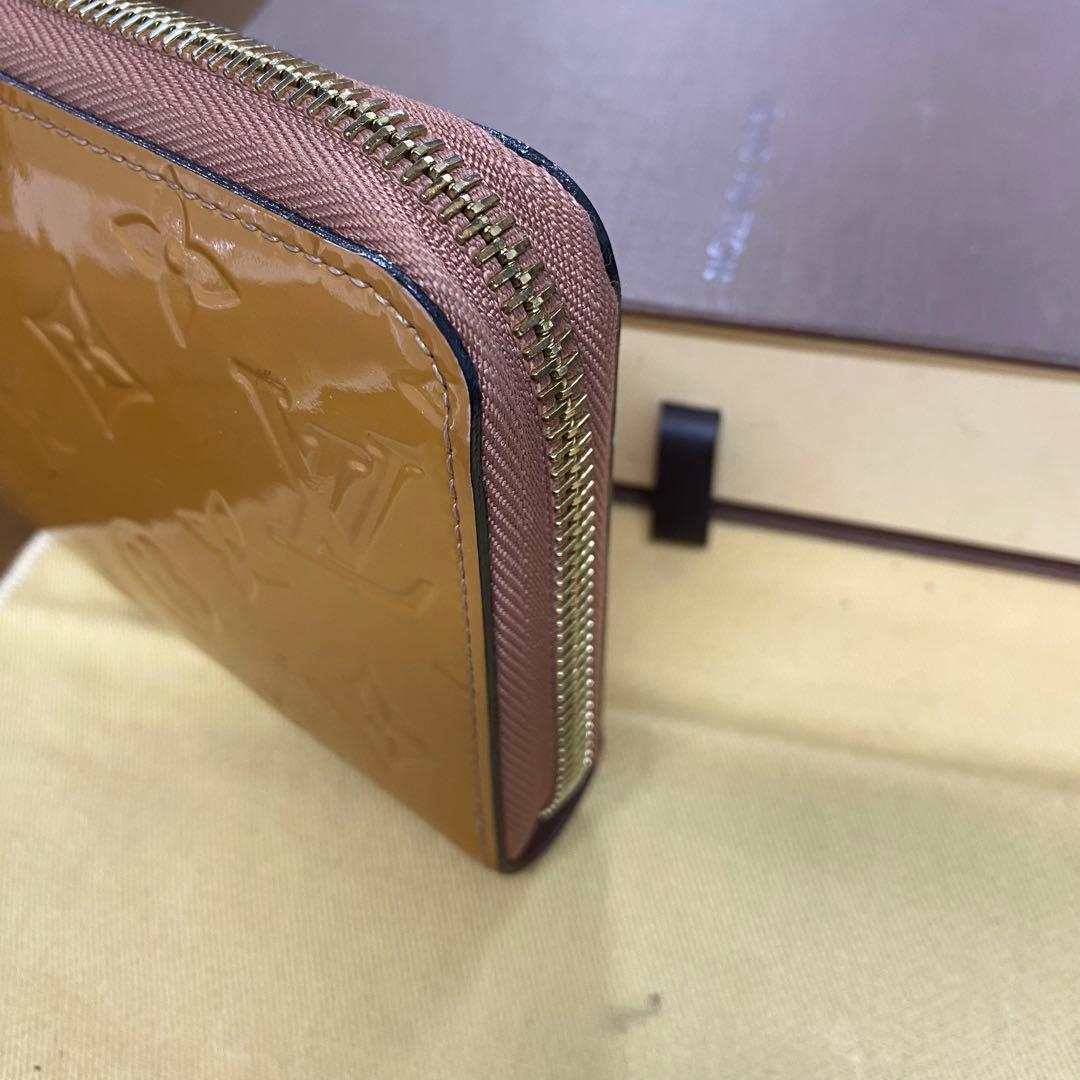 新品同様‼️現行　ルイヴィトン　ヴェルニ　財布　長財布　ジッピーウォレット