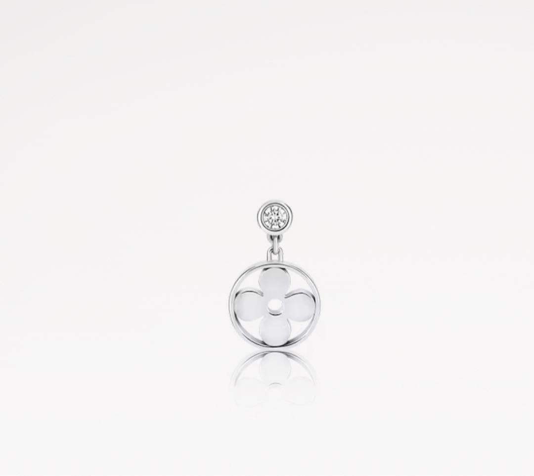 え*る様 【美品・正規品】ルイヴィトン ピアス モノグラム・イディール（ホワイト