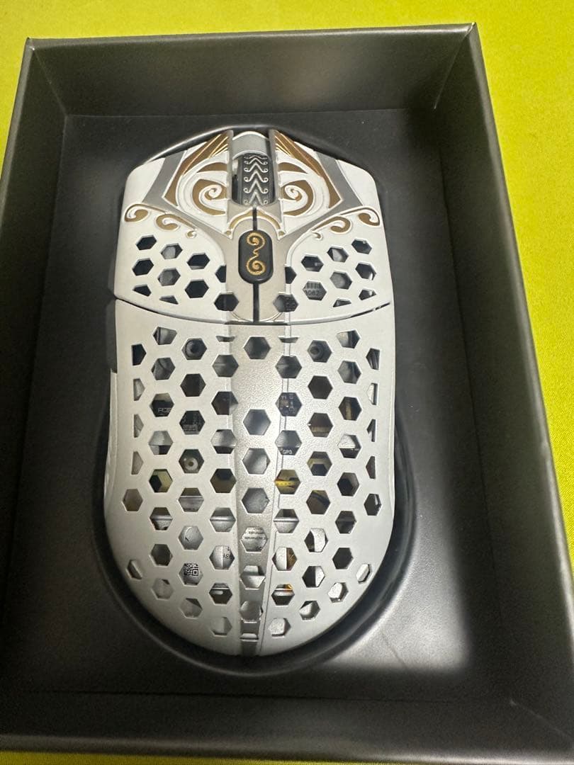 マウス・トラックボール Finalmouse Zeus M size
