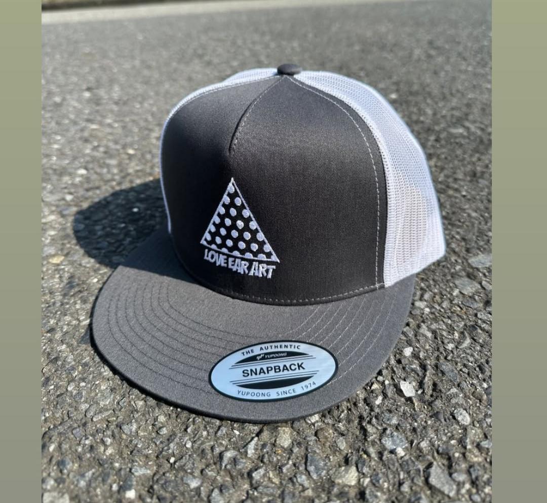 h*〉様 新品　love ear art　パンダ個展 　チャコールグレー　メッシ