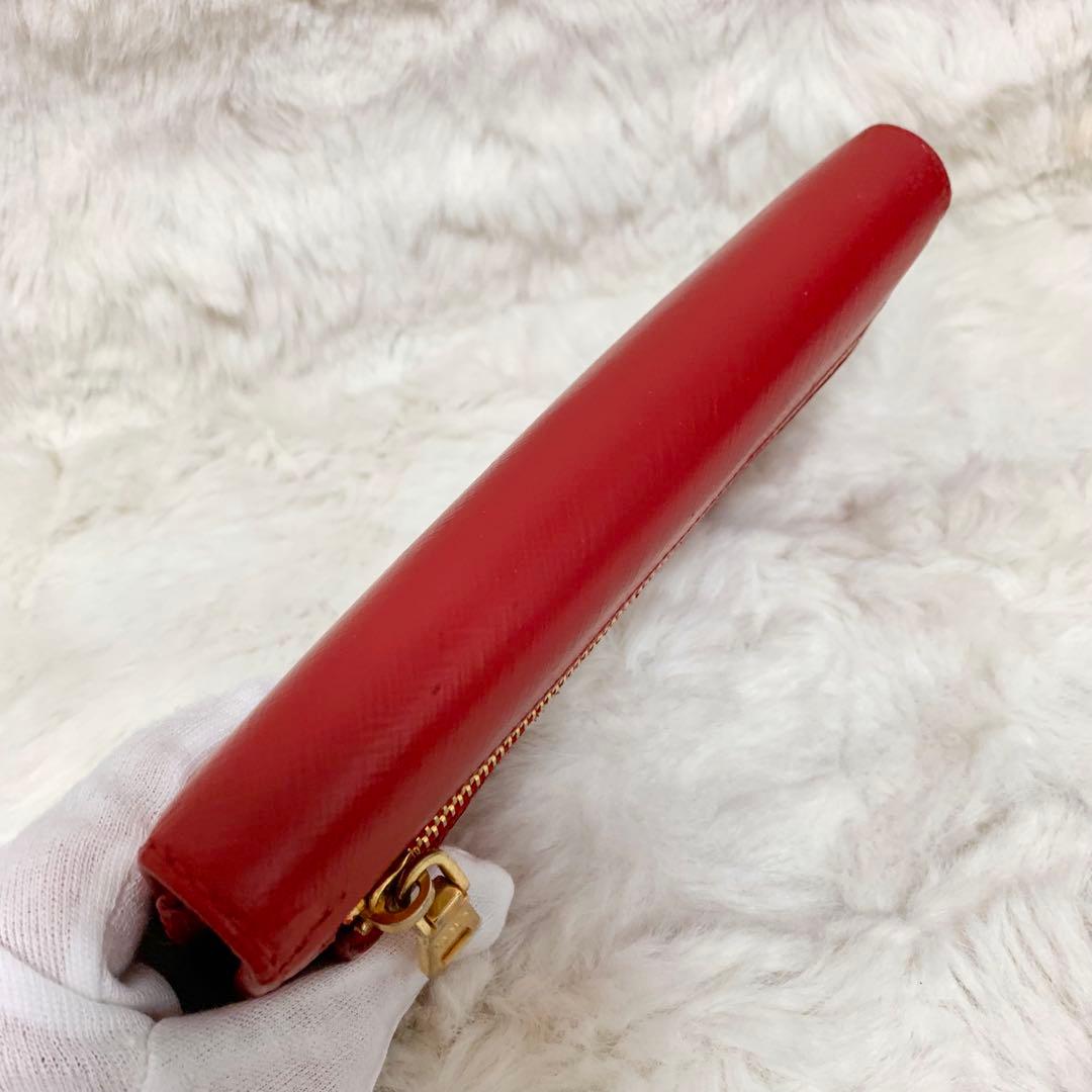 PRADA 長財布　サフィアーノ　二つ折り　長財布　赤　三角プレート