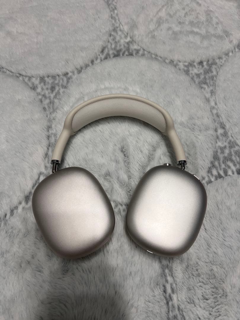 Air pods max スターライト【美品】カバーおまけ付き