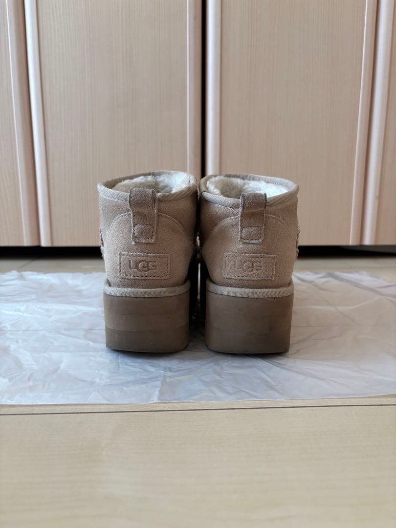 UGG W CLASSIC ULTRA MINI PLATFORM 厚底Sand