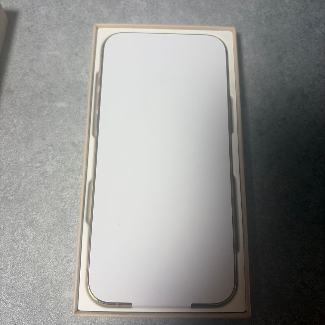 iPhone12 Pro Max新品未使用！！！ 急いでる為安く出品致します。