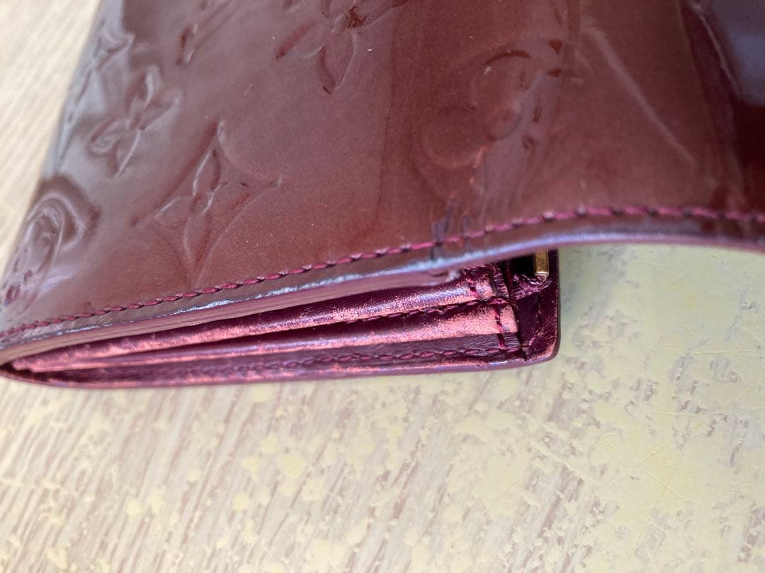 ルイヴィトン ヴェルニ ポルトフォイユ サラ 長財布 (商品説明必読　訳あり)