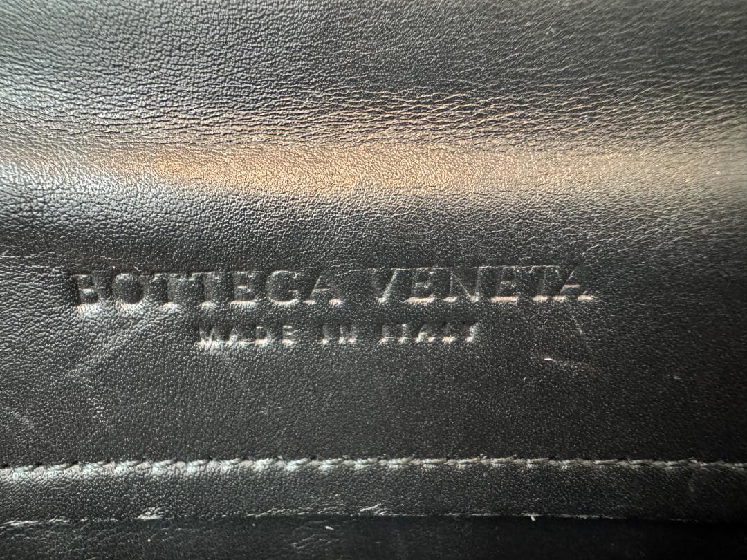 Bottega Veneta ブラックレザーボストンバッグ