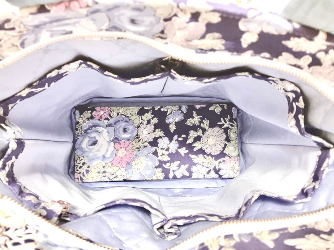 ゆみ❣️ カテドラルウィンドウ リバティ ローズエレン 手刺繍薔薇