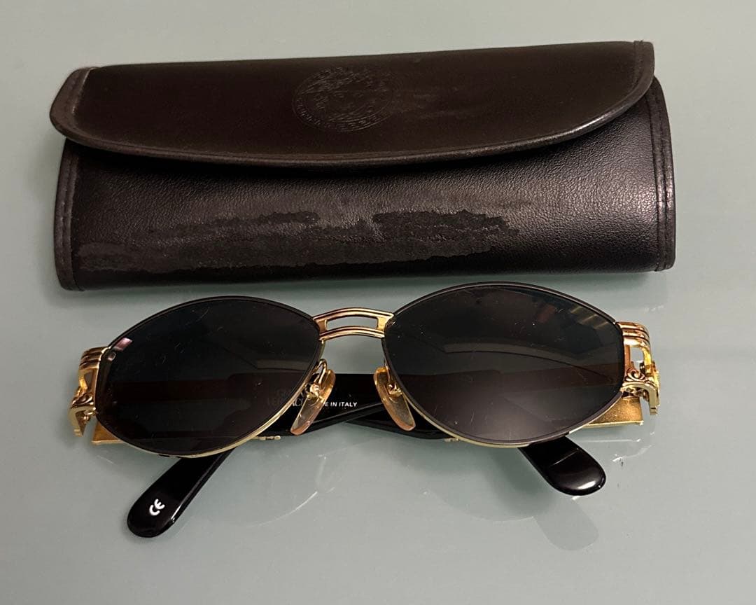 あ*る様 ヴェルサーチ/ゴールドメデューサ/メンズサングラス/ヴィンテージ