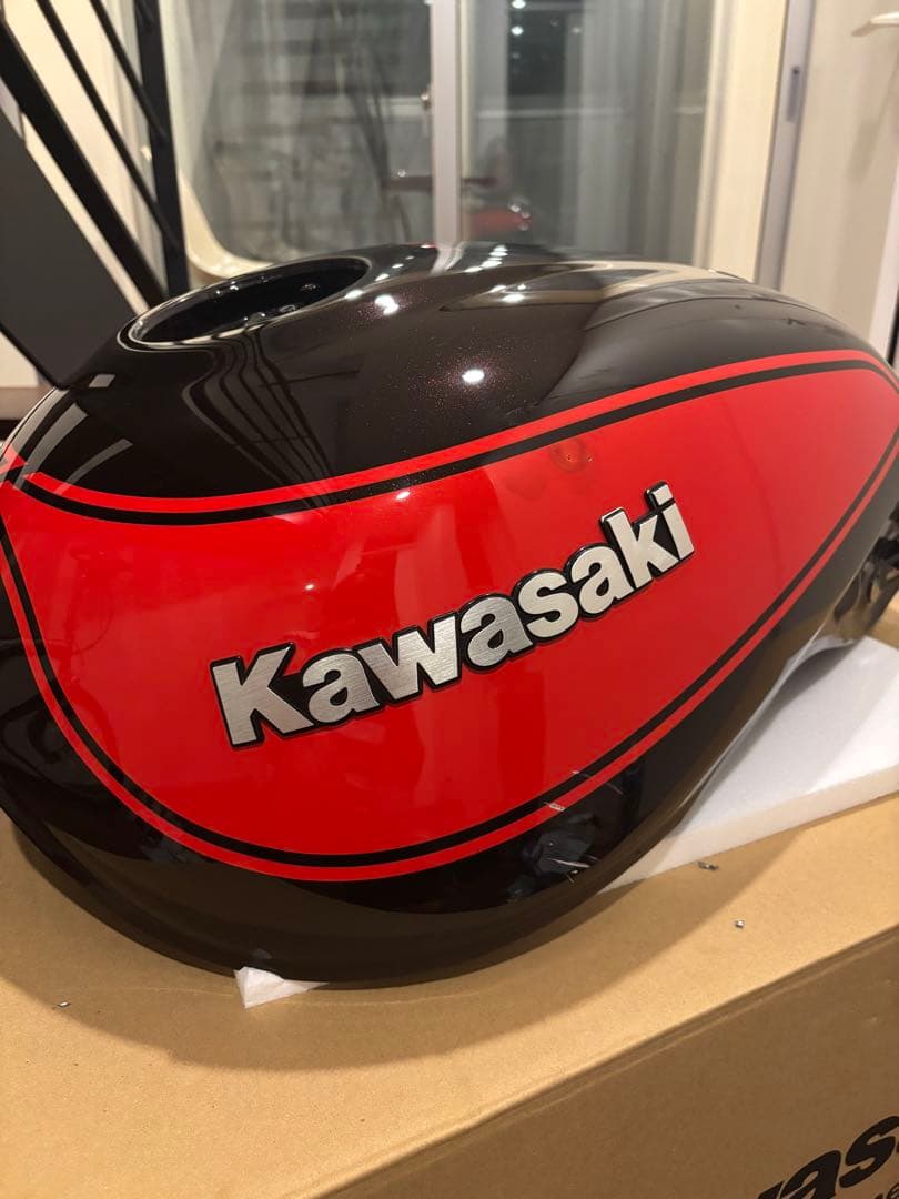 Kawasaki z900rs 50th 純正タンク　50周年記念　カワサキ