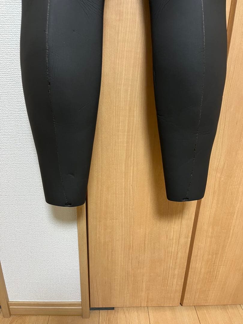 XCEL セミドライ　ウェットスーツ 黒✖️ 赤　5mm