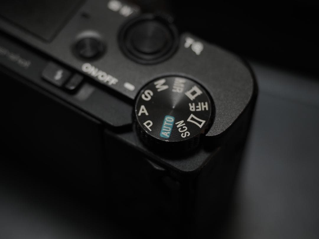 ソニー DSC-RX100M7