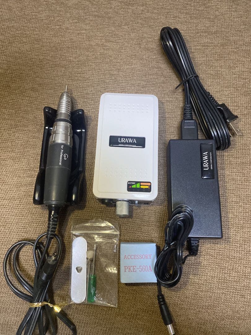 【使用回数0~1回】URAWA G3 ポータブルネイルマシン ホワイト