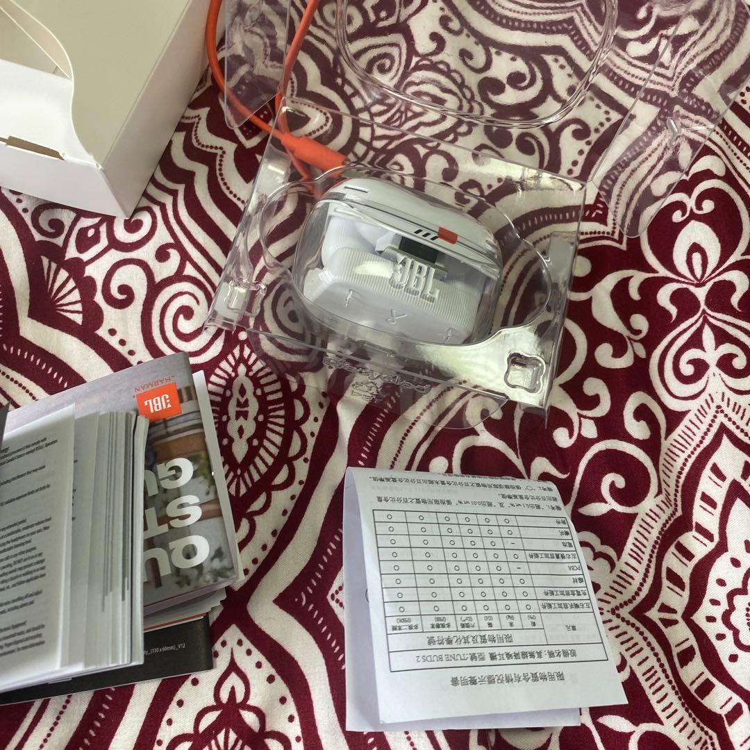 JBL Tune Buds 2 ホワイト ワイヤレスイヤホン