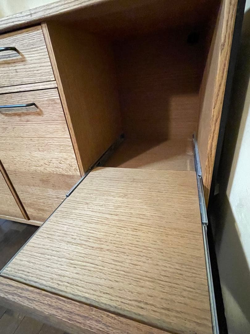 モモナチュラル　食器棚