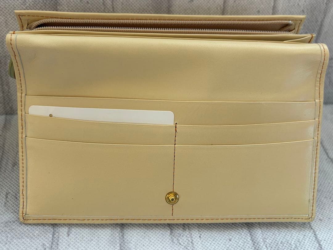 【新品未使用】キタムラ 長財布 花柄 ベージュ クリーム