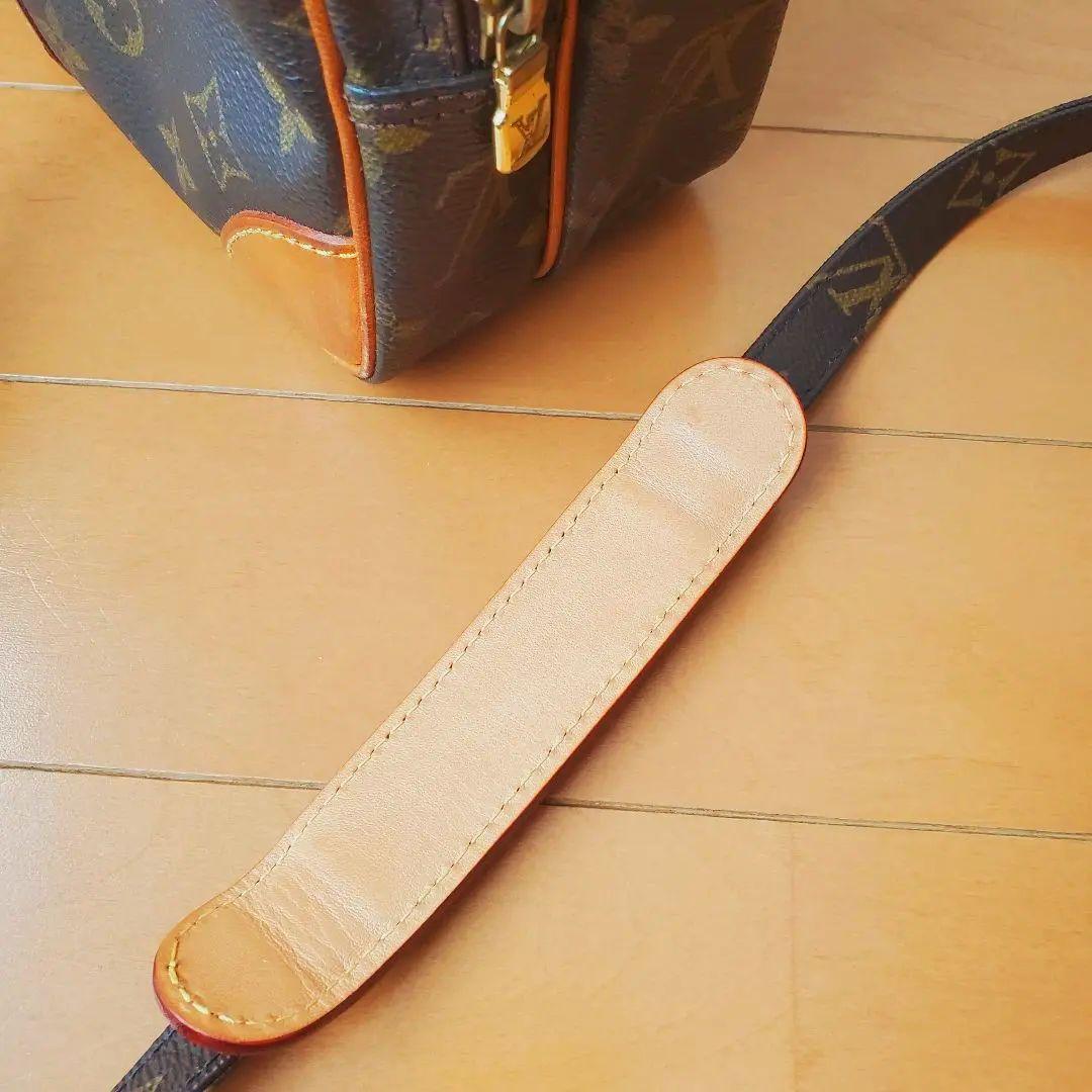 ルイヴィトン モノグラム アマゾン ショルダーバッグ