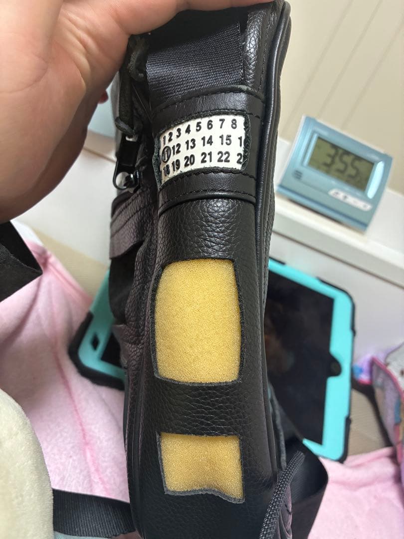 MAISON MARGIELA ブラックショルダーバッグ