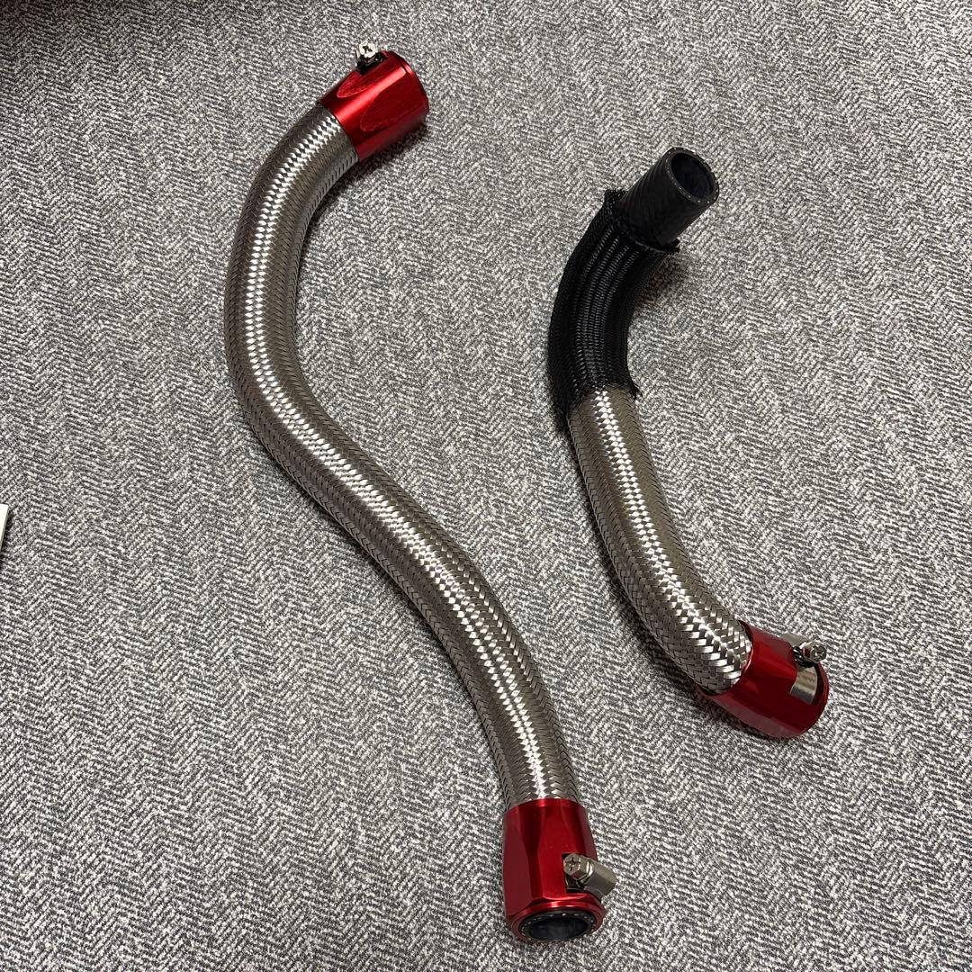 ZRX1200ダエグ　ラジエターホース