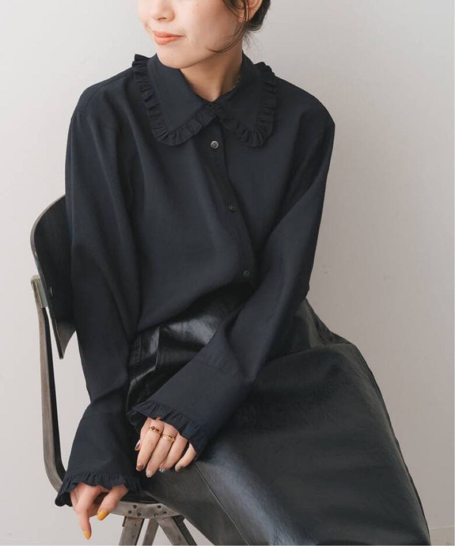 Spick and Span フリルカラーブラウス ブラック