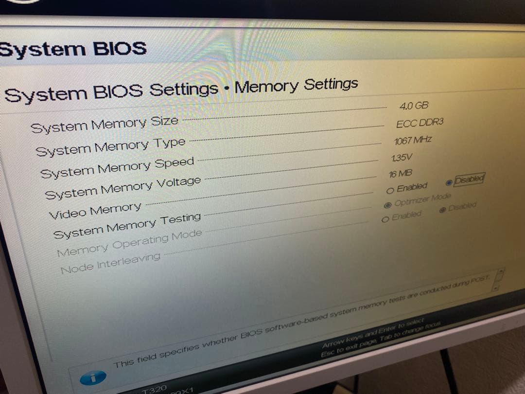 DELL PowerEdge T320 Xeon　OSあり