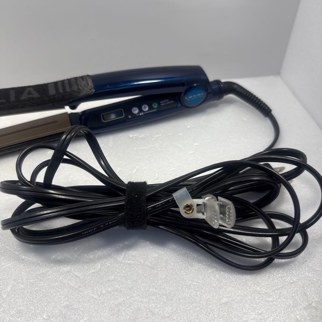 プラス93 ルベル　プライア　ストレートアイロン　LEBEL PLIA　美容室