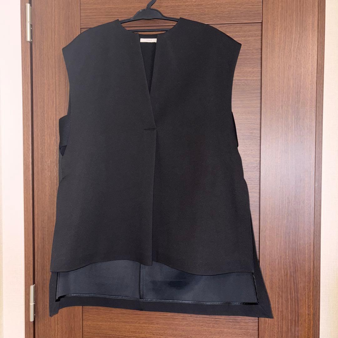 【ルフィル】ジレ　黒　超美品