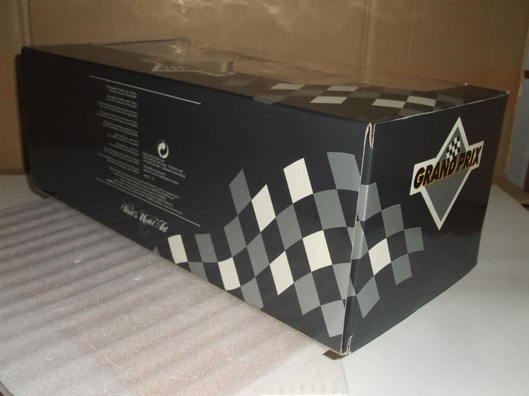 ミニチャンプス　１／１８　フェラーリ　４１２　T1　ジャン・アレジ　＃２７