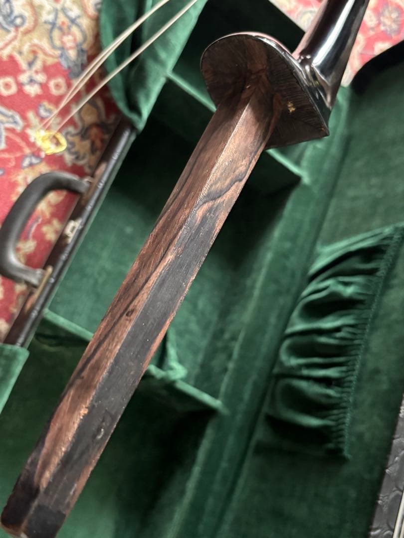 古い黒檀三線　両面本皮張り　現状！