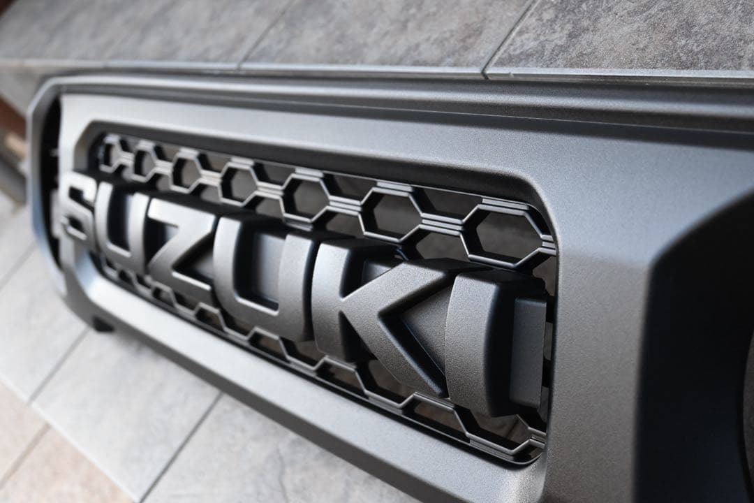 ROAMING HORIZONS ジムニー　グリル　　ビックエンブレムラプター