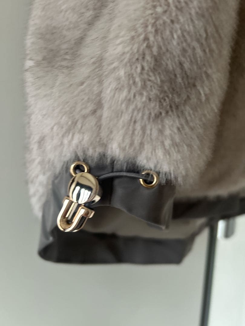 ミンクライクフェイクファーコート　VIN 新品未使用　タグ付き