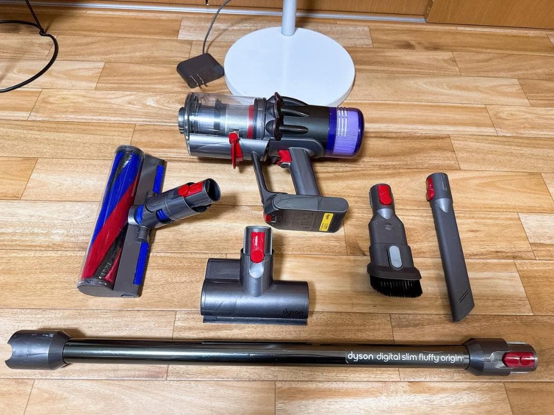 【分解洗浄済】352- ダイソン dyson SV18 掃除機 作動品