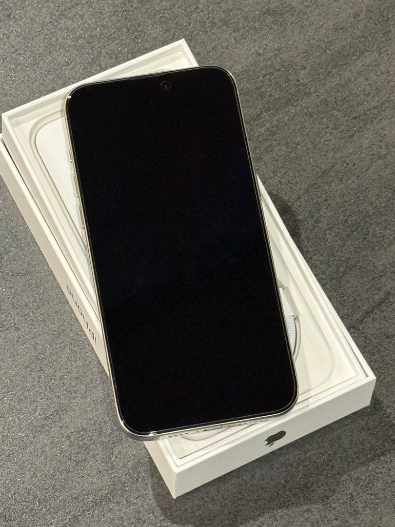 【美品！】iPhone15 Pro Max 256GB ナチュラルチタニウム