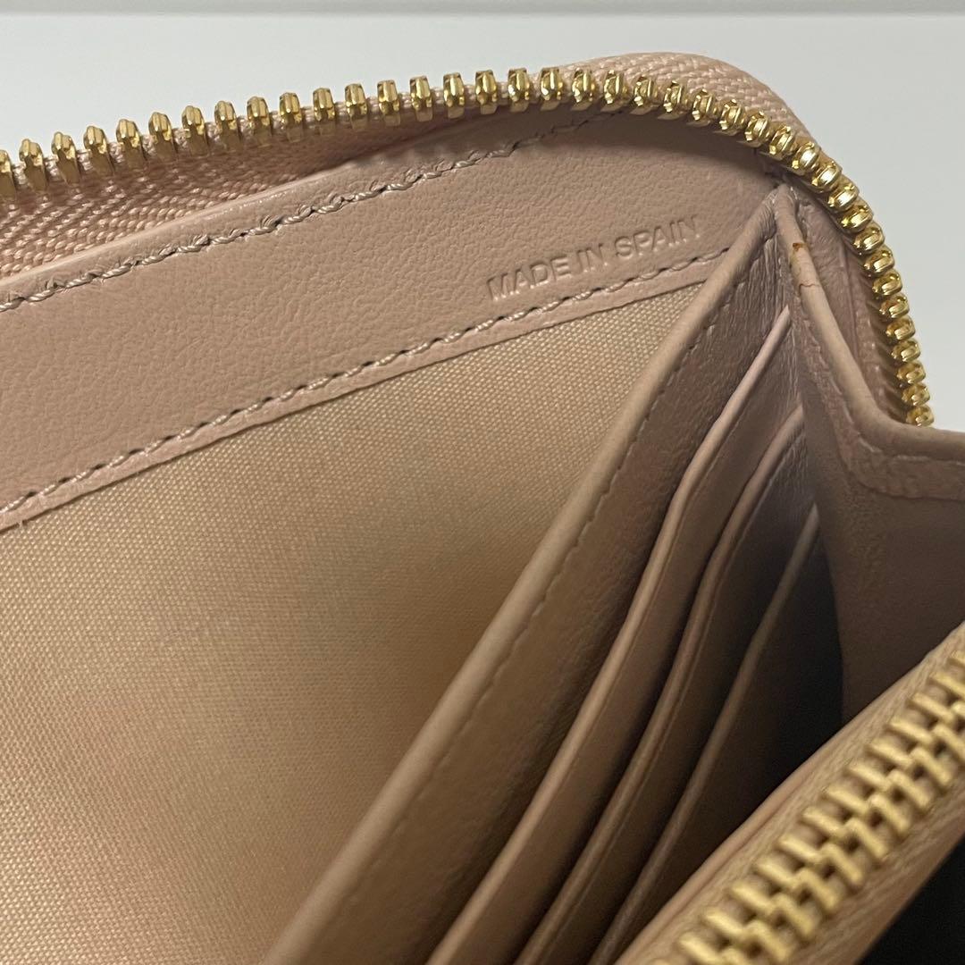 Chloe クロエ アルファベットライン 長財布 ラウンドジップウォレット