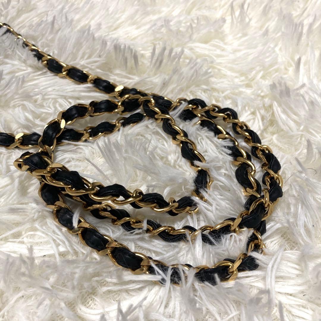 美品✨シャネル　折り畳み傘　マトラッセ　チェーンショルダーケース　ターンロック