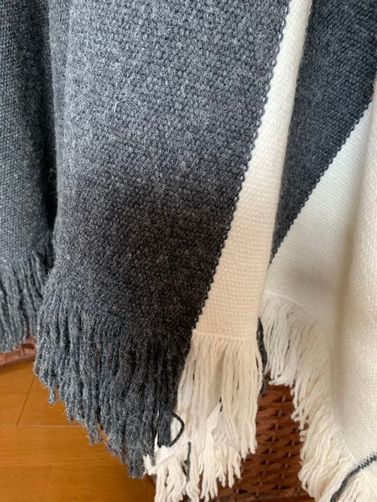 [新品未使用]アダムエロペ　ポンチョ　カフタン　アダワス　ADAWAS