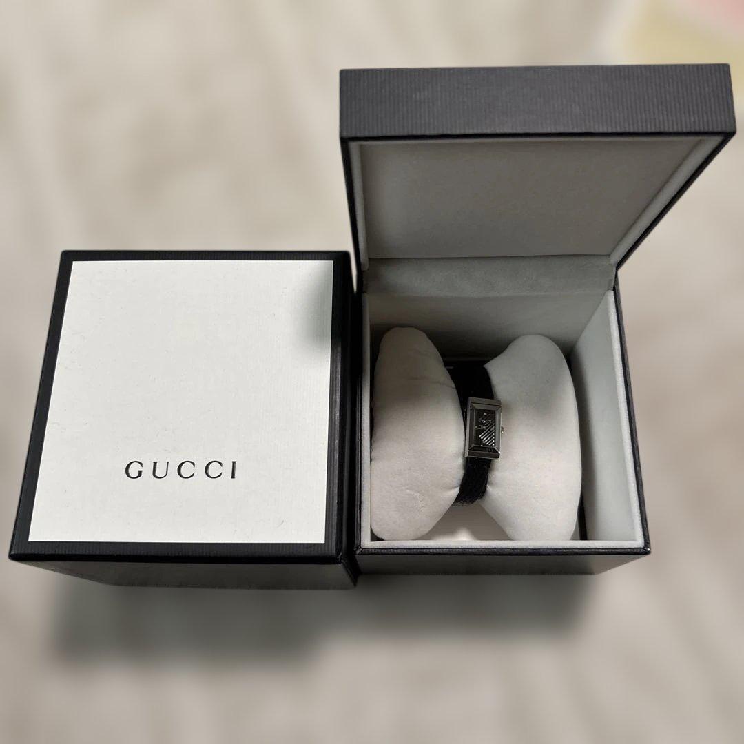 GUCCI ブラックレザーバンド 時計